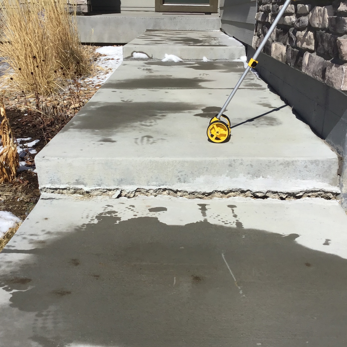 signs you need concrete leveling colorado